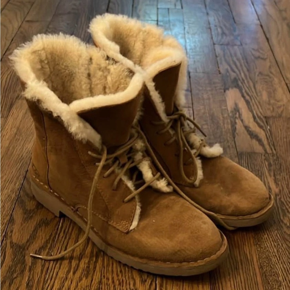 UGG Quincy Brown Shearling Winter Boots